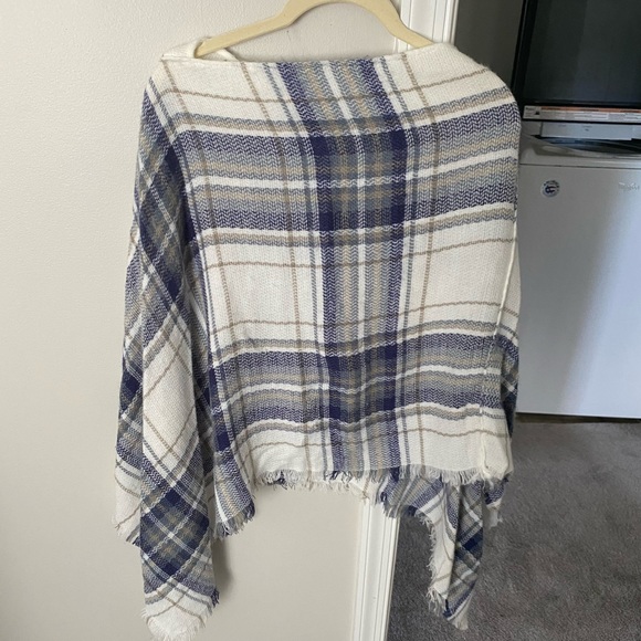 Plaid Wrap - Picture 1 of 1